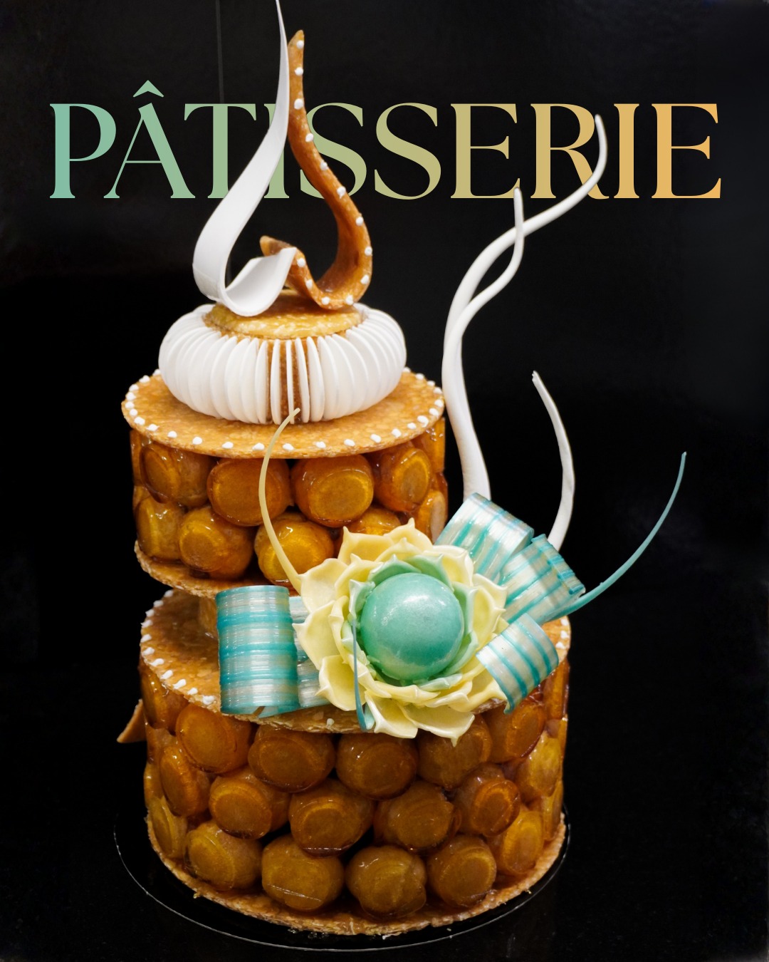 Première pièce montée : une étape clé pour nos apprenants en CS Pâtisserie de Boutique